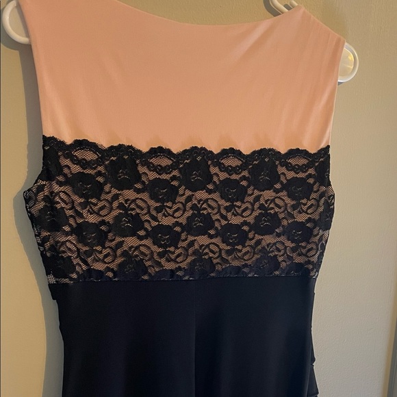 Established in 1962 formal dress - Picture 3 of 4